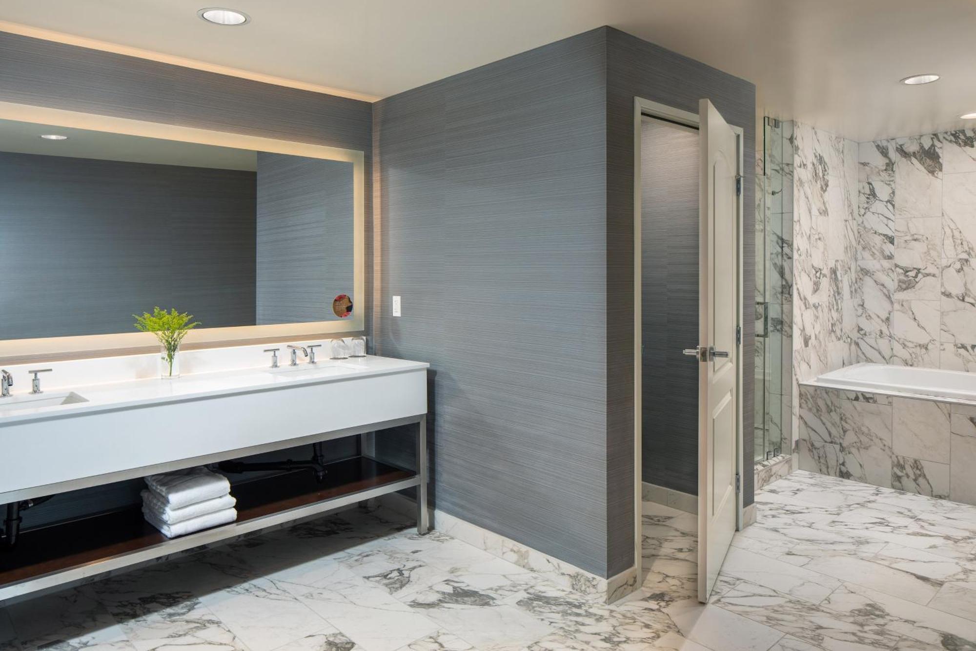 Presidential, Presidential Suite, Coastline view, Balcony
