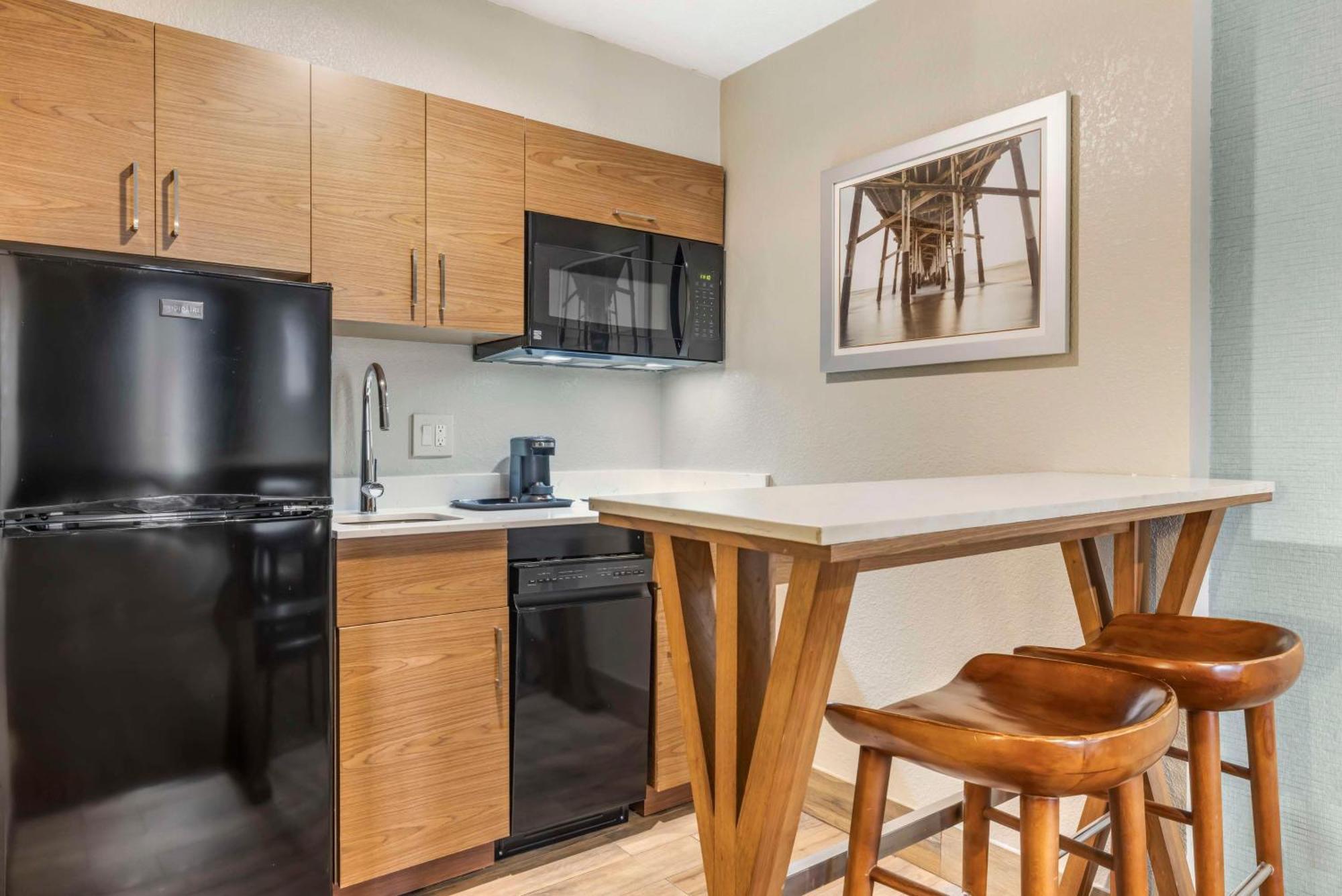 Two-Bedroom King Suite with Two King Beds, Full Kitchen and Sofa - Non-Smoking,1659459339:JPEG